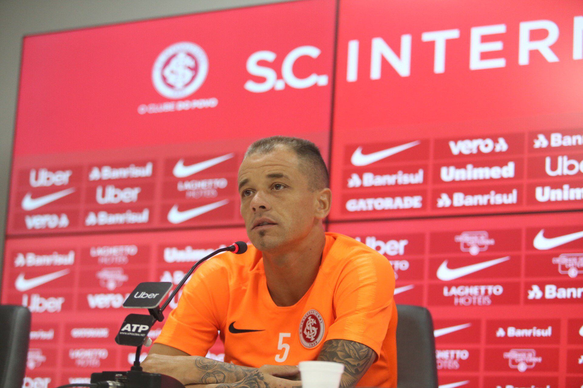 Gaúcho: Com D’Alessandro e Sobis, Odair esboça Inter para encarar o Aimoré