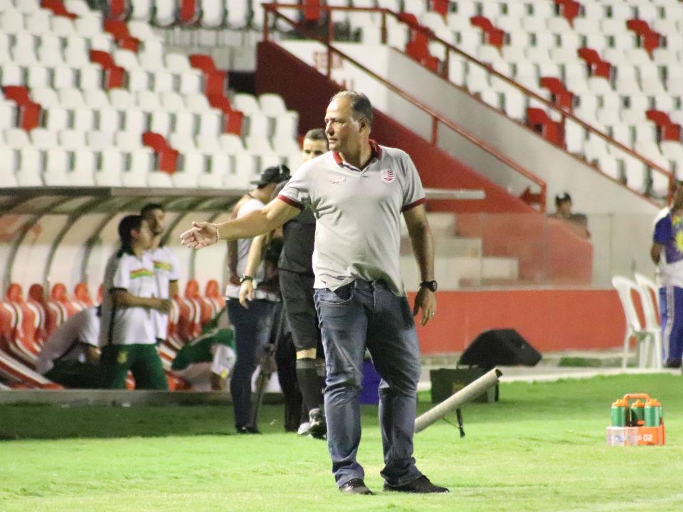 Pernambucano: Márcio Goiano exalta tranquilidade e intensidade do Náutico