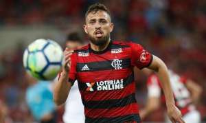 Carioca: No Flamengo, Léo Duarte elogia Vasco e prevê 'grande clássico' para sábado
