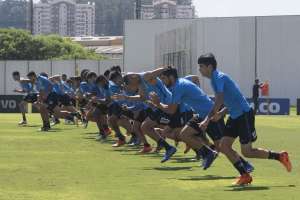 Jadson se recupera de dores nos joelhos e volta a ser relacionado no Corinthians