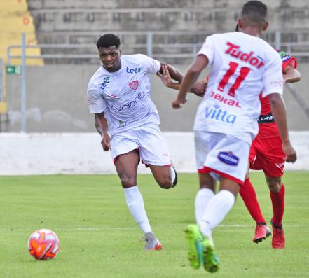 Audax e Noroeste empataram por 1 a 1 em Osasco