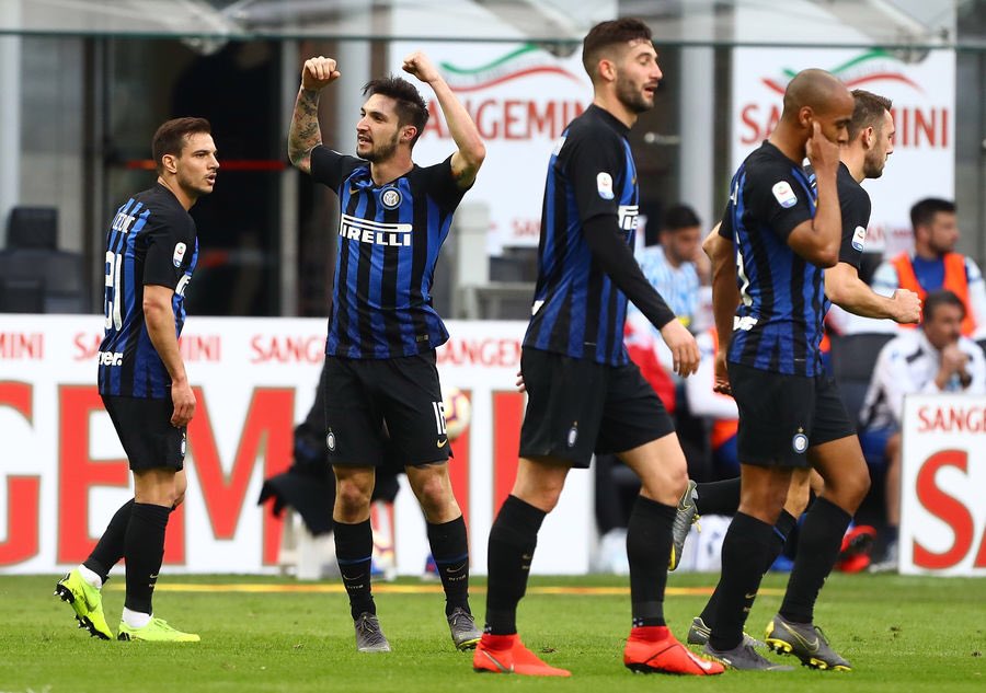 ITALIANO: Inter bate SPAL e cola no Milan; Torino e Atalanta também vencem