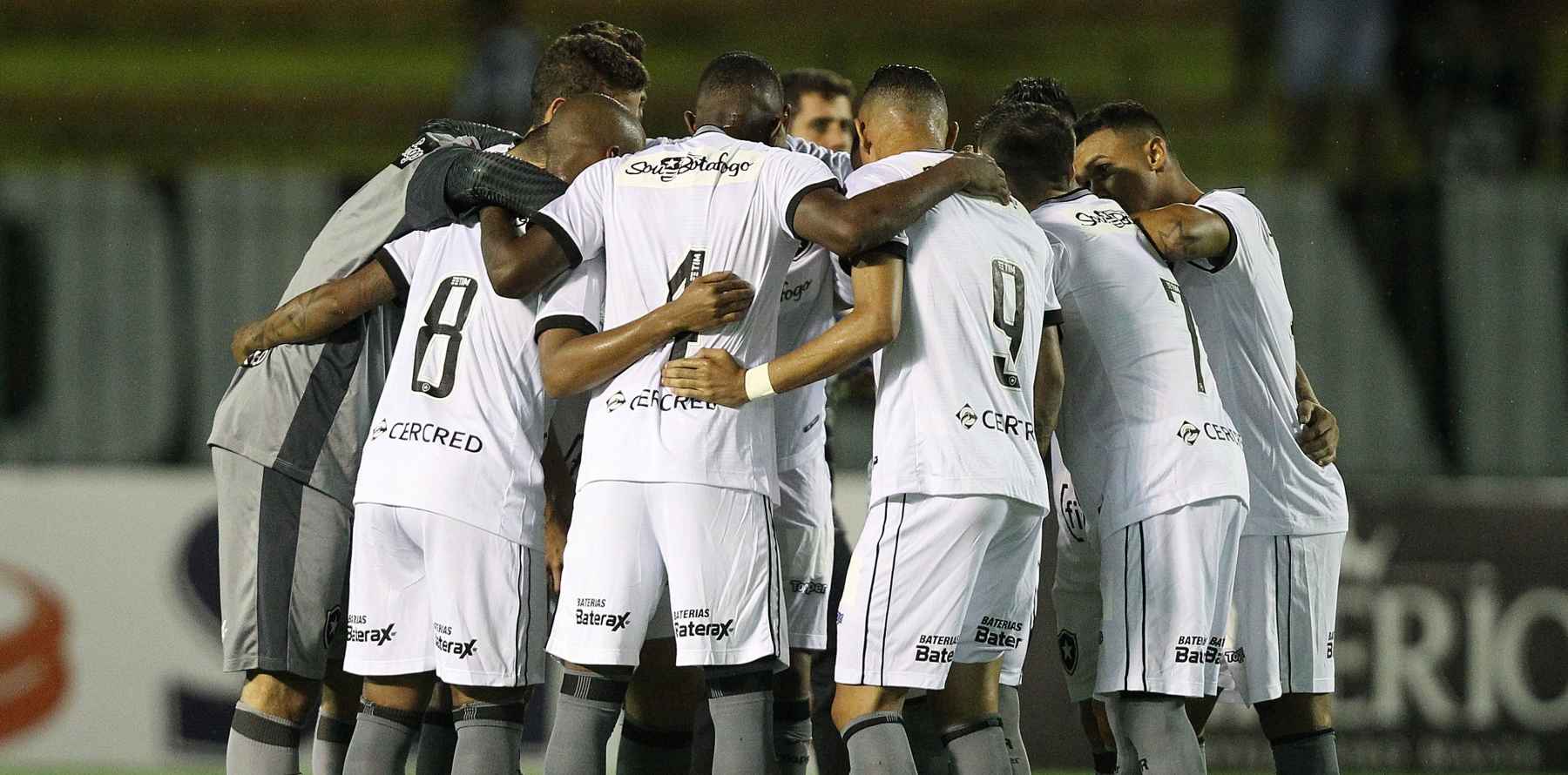 Praticamente eliminado do Carioca, Botafogo recebe Portuguesa no Engenhão