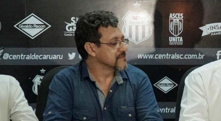 Pernambucano: Diretor do Central chama árbitro de ‘ladrão’; FPF responde: “Moleque”