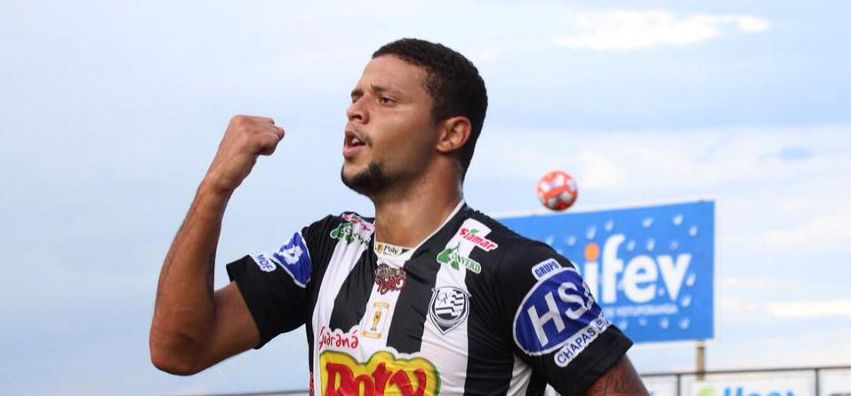 Bruno Baio marcou duas vezes contra o XV. (Foto: Rafael Bento / CA Votuporanguense)