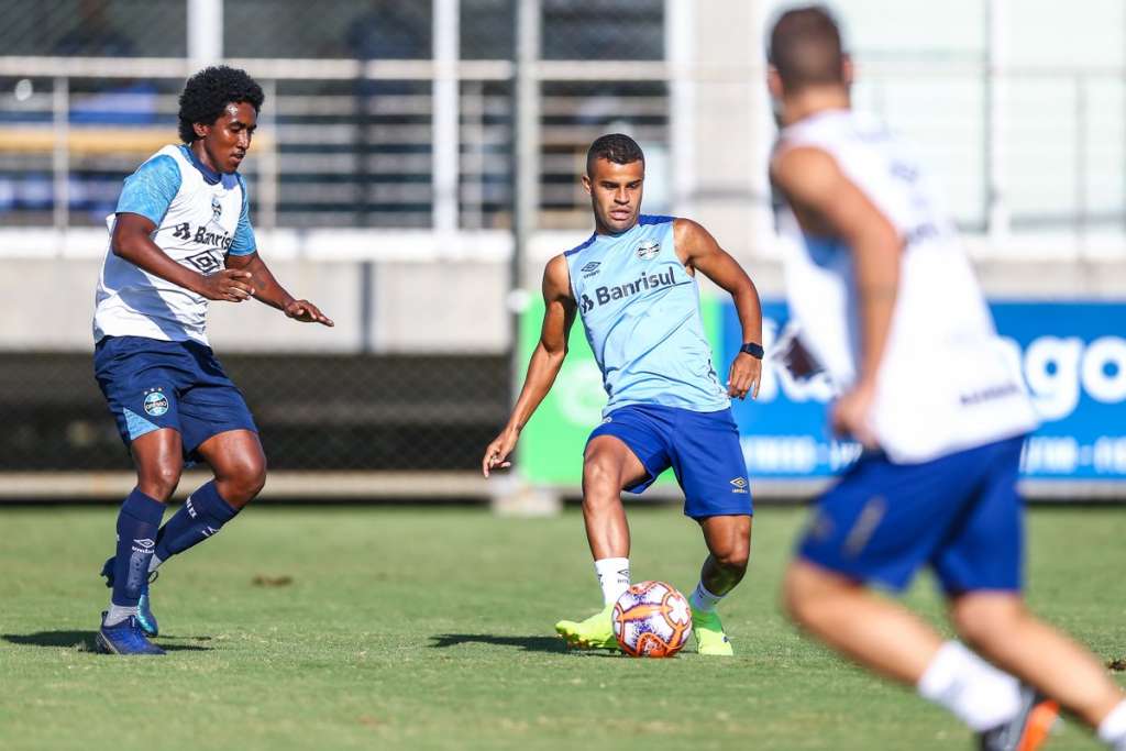 Renato indica Alisson e Tardelli como titulares do Grêmio contra Juventude