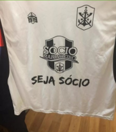 Policial é suspeito de roubar material de clube catarinense durante jogo