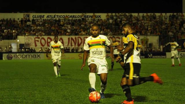 CATARINENSE: Criciúma segura empate com Brusque na estreia do técnico Gilson Kleina