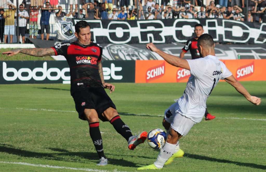 O empate sem gols em Natal não foi bom para nenhum dos dois clubes (Foto: Andrei Torres/ABC)