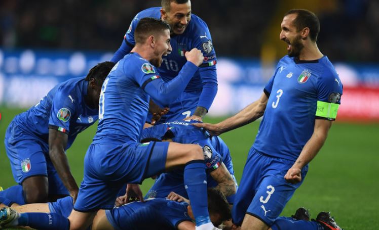 ELIMINATÓRIAS EURO: Em casa, Itália estreia com vitória sobre a Finlândia
