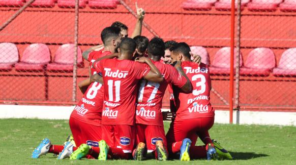 A vitória sobre o Grêmio Osasco deu a classificação de forma antecipada ao Noroeste (Foto: Bruno Freitas/Noroeste)