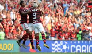 CARIOCA: Em clássico movimentado, Fla vence o Flu e os dois se encaram na semi da Taça Rio