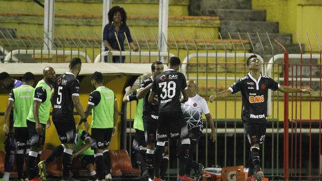 Após 2 gols pelo Vasco, atacante Tiago Reis vive expectativa de atuar no Maracanã