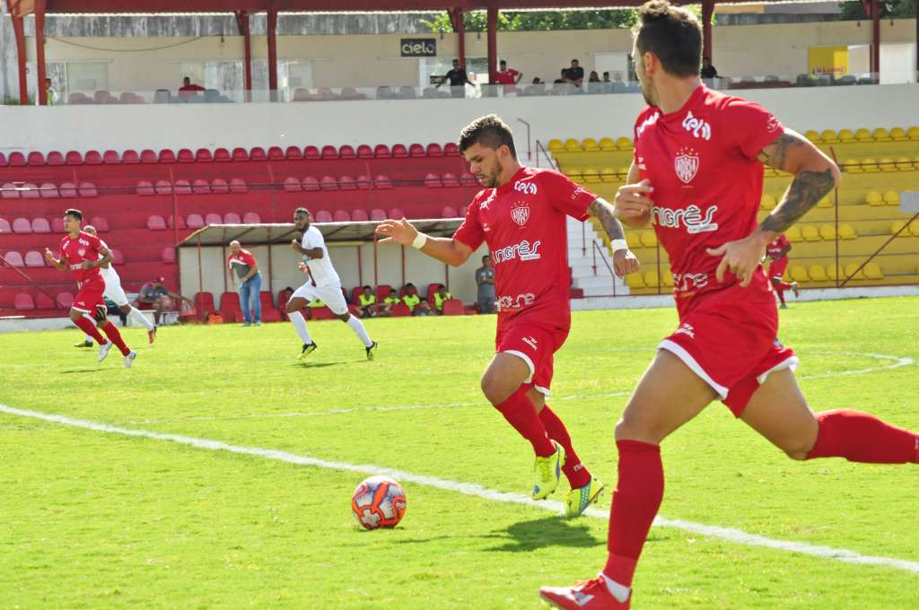 Técnico do Noroeste pede vitória na última rodada e exalta crescimento (Foto: Bruno Freitas/Noroeste)