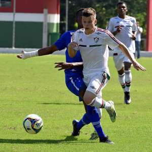 Segundona: Francana anuncia atacante revelado no Flu e confirma retorno de zagueiro