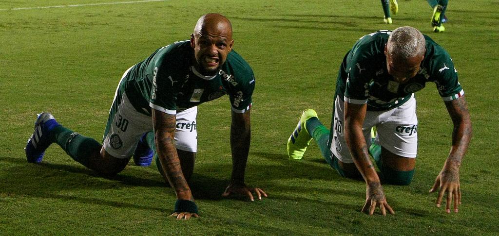 Felipe Melo marcou um dos gols do Palmeiras