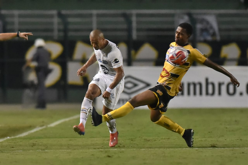 Sem atuar contra Palmeiras, meia se despede do Novorizontino e agradece oportunidade