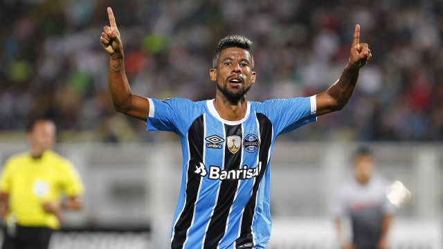 Léo Moura deve voltar a defender Grêmio após 2 meses e admite ‘frio na barriga’