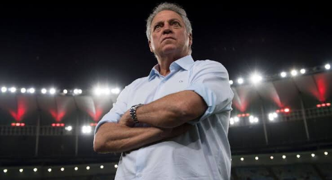 Carioca: Hospitalizado, Abel Braga tranquiliza torcedores do Flamengo: ‘Estou bem’