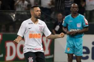 Carille admite início de temporada mais difícil do que nos anos anteriores