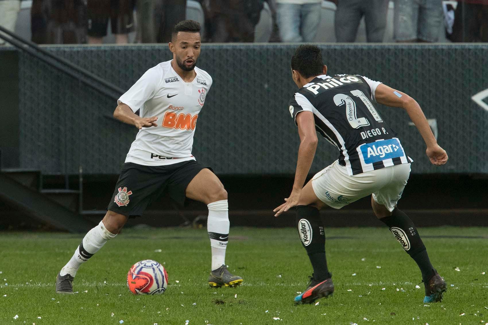 Paulistão: Atacante credita volta por cima no Corinthians à confiança do treinador
