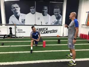 Fora de treino, Cueva se reapresenta e será aproveitado pelo Santos em clássico