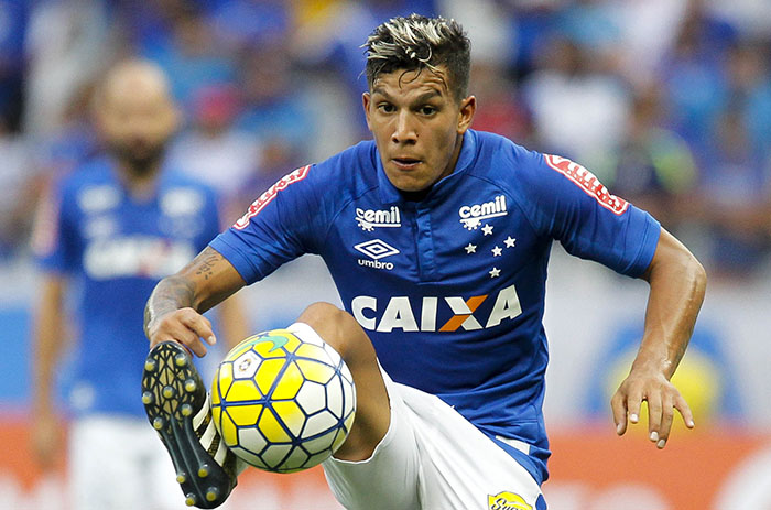 Romero celebra sequência no Cruzeiro e despista sobre escalação para semifinal