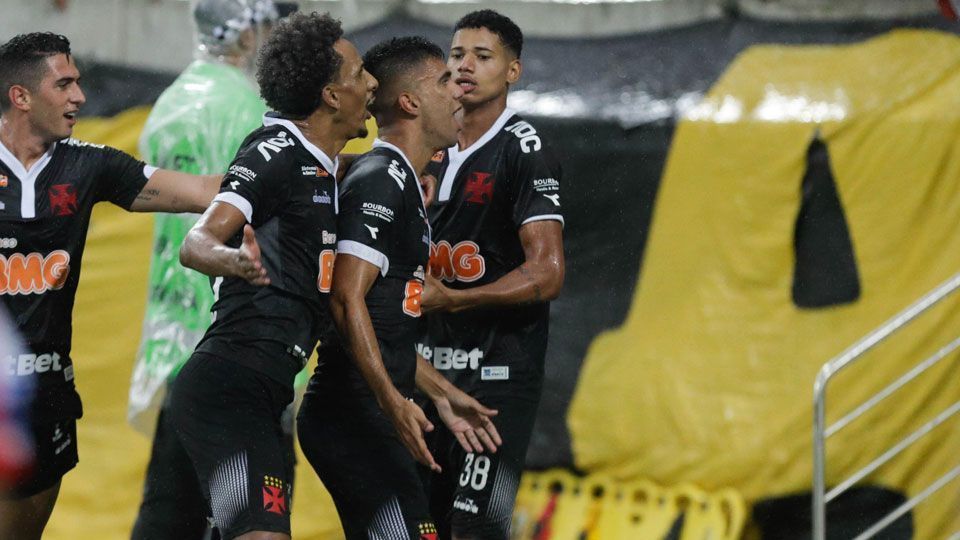 CARIOCA: Em revanche, Vasco bate Bangu e encara Flamengo na final da Taça Rio