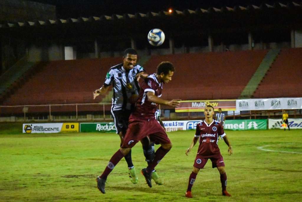 A Desportiva Ferroviária joga pelo empate para se classificar à semifinal do Capixabão