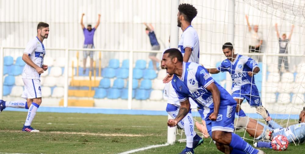 Taubaté vem de vitória sobre o líder Água Santa (Foto: Bruno Castilho / EC Taubaté)