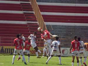 Segundona: De olho na estreia, América vence rival do estadual em jogo-treino