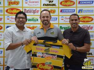 'Com muita ambição', ex-técnico de XV e Mirassol é apresentado no Novorizontino