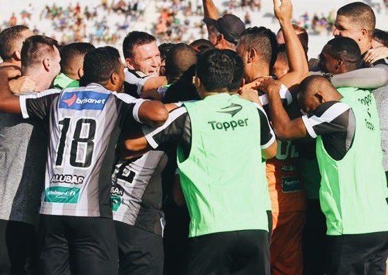 No jogo de ida, as duas equipes ficaram no empate por 2 a 2 e agora, por ter melhor campanha o Vovô joga por mais uma igualdade