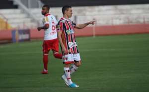 Série B: Atacante volta atrás de acerto com time da Série C e fica no Botafogo-SP