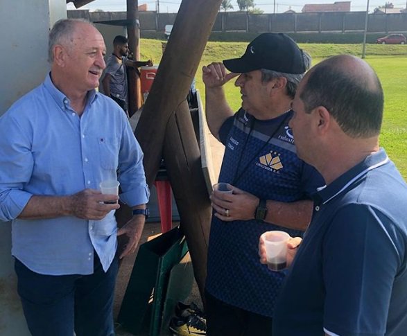 Catarinense: Kleina recebe visita de Felipão e aguarda DM para escalar Criciúma