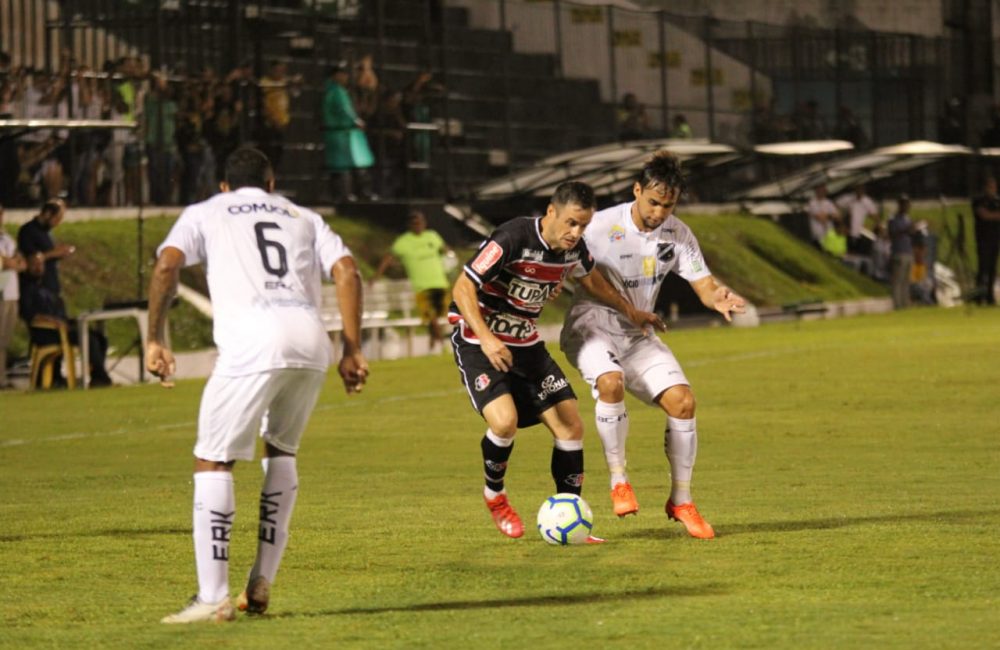 Destaque do Santa Cruz revela propostas de clubes das Séries A e B