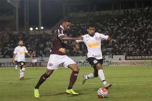 Série B: Ex-atacante do Internacional acerta com o Londrina