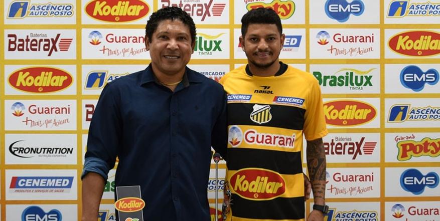 Felipe Alves, à direita, disputou o Paulistão pelo Novorizontino - Thomaz Jannuzzi / Grêmio Novorizontino