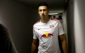 Xandão despista sobre acerto com Guarani, que confirma goleiro do Bangu