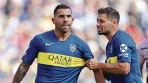 Atlético-MG prepara oferta para Zárate, experiente atacante do Boca Juniors