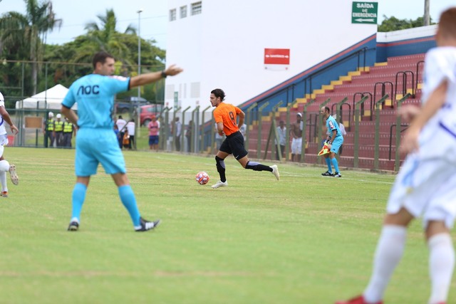 Paulista A3: Meia afirma que regularidade mantém Desportivo Brasil forte pelo acesso
