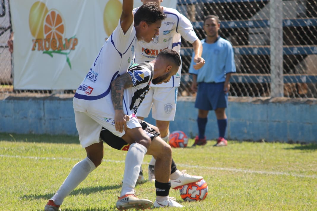 Paulista A3: Sem volante, técnico do Monte Azul relembra duelo com Desportivo Brasil