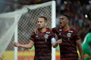 Série B: Ponte sonda atacante do Flamengo e meia do Corinthians