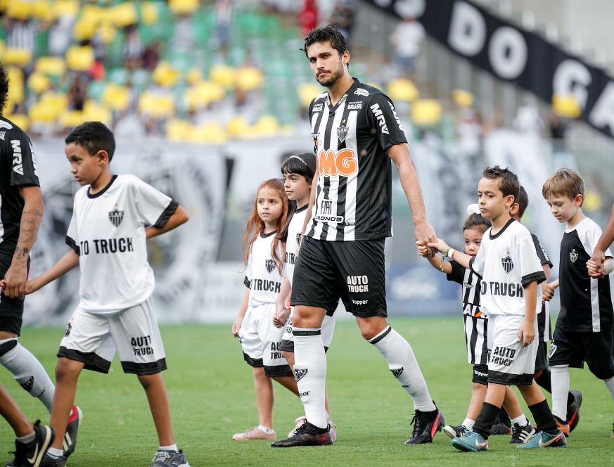 Mineiro: Zagueiro do Atlético-MG reclama do VAR após vice-campeonato