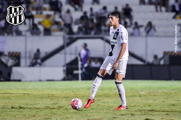 Zagueiro da Ponte Preta desperta interesse de time do Brasileirão