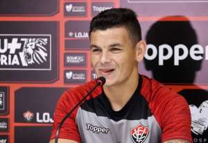 Série B: Meia do Vitória aponta Ponte e mais três como candidatos ao acesso