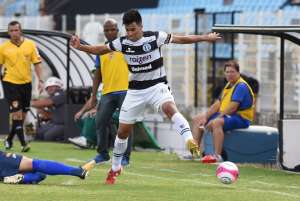 Ponte e Avaí demonstram interesse por Fraga, volante do XV de Piracicaba