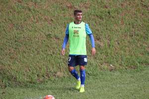 Série D: Iporá acerta com meia-atacante ex-Grêmio Anápolina e foca na estreia