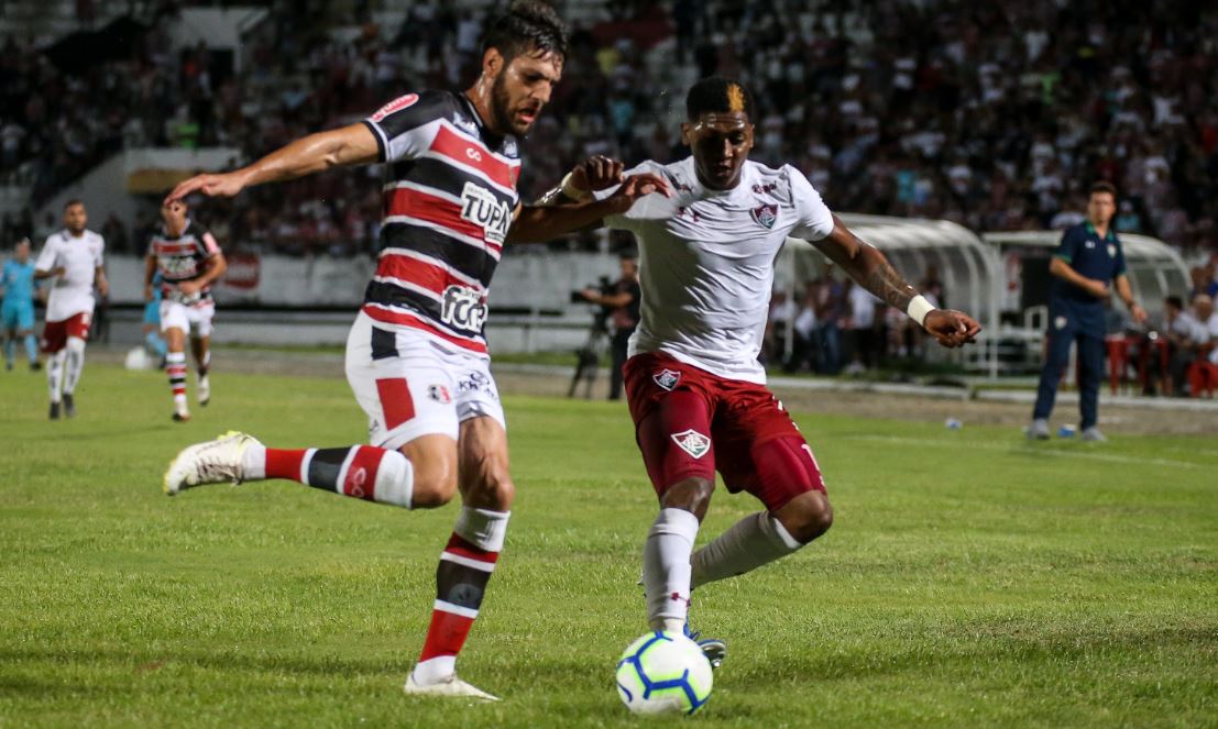 Santa Cruz 2 (2) x (3) 0 Fluminense – Rodolfo brilha e evita vexame do Fluzão