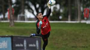 Athletico-PR segue sem Lucho e confirma força máxima para estreia do Brasileirão